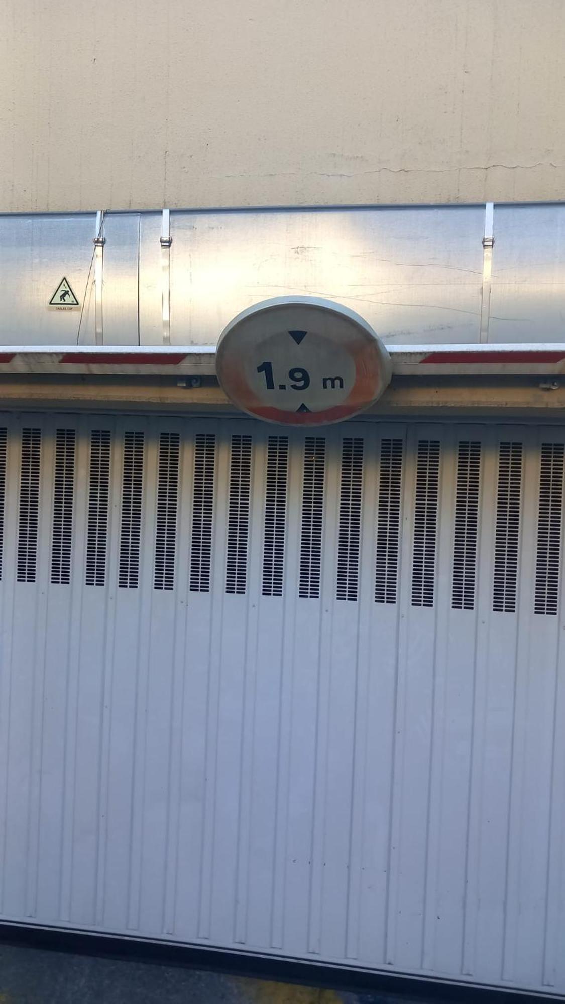 Heliotel Marine 30m2 Tres Lumineux Avec Terrasse 17m2 Au 3eme Etage